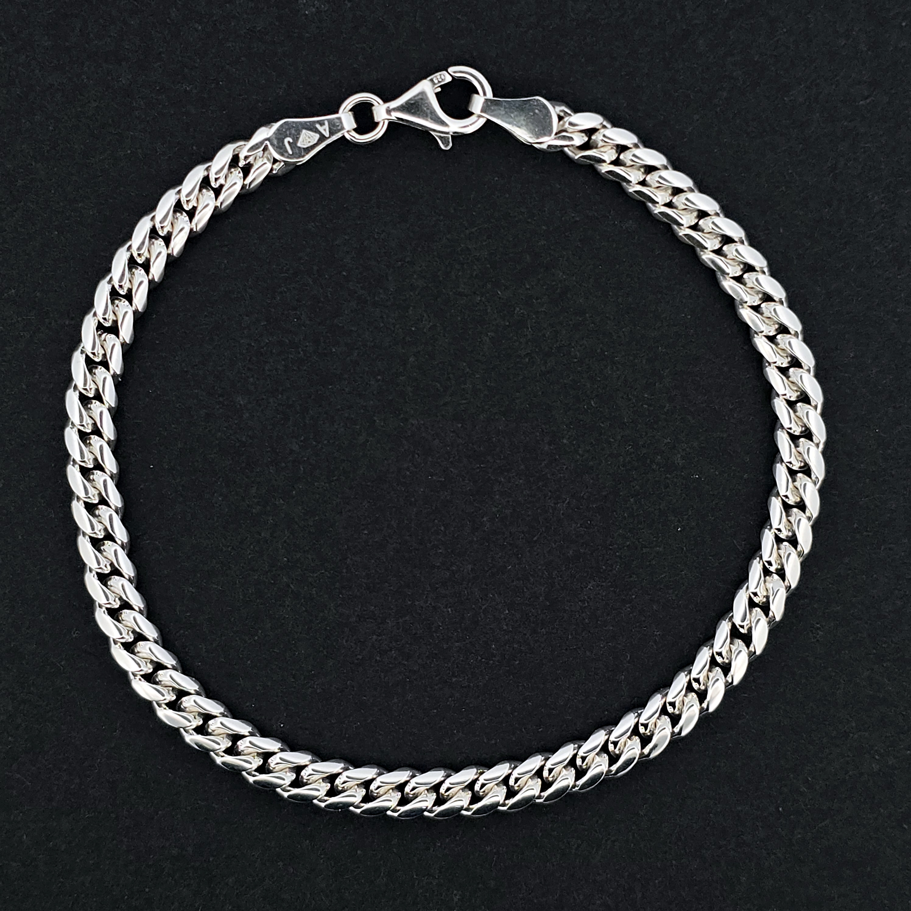 Mooie plaatarmband gourmet schakel, ook te combineren met armband en collier.